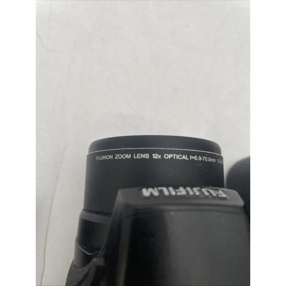 Fujifilm FinePix S1000fd Digital Camera 10.0MP 12X Zoom+Batteries+SD Card-TESTED